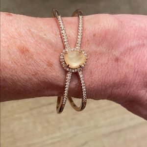 Chic Gold and Cream Women's Bracelet & Earrings